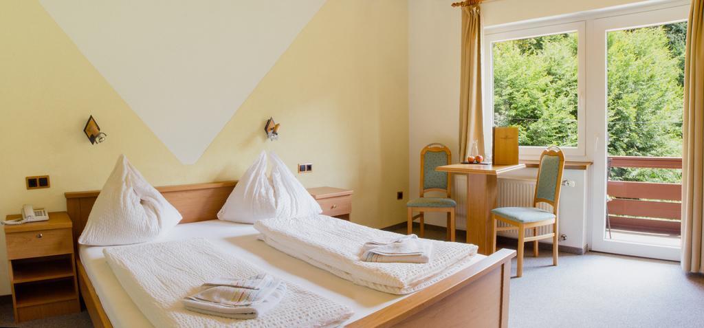 GRÜNER HEINRICH - Bett&Frühstück Oberaichwald  Habitación foto